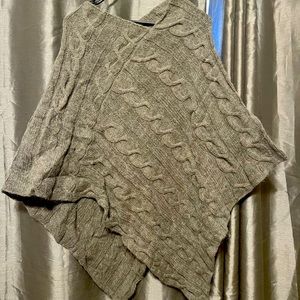 Very nice women’s wool poncho sweater!